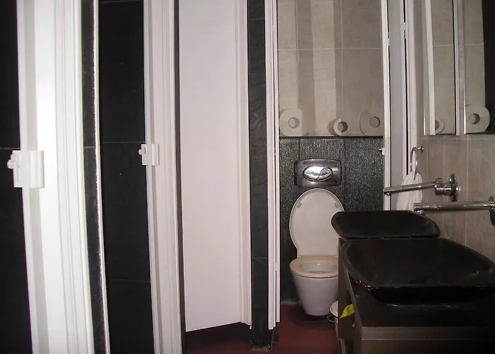 Bed & Breakfast Lisbon Design Hostel